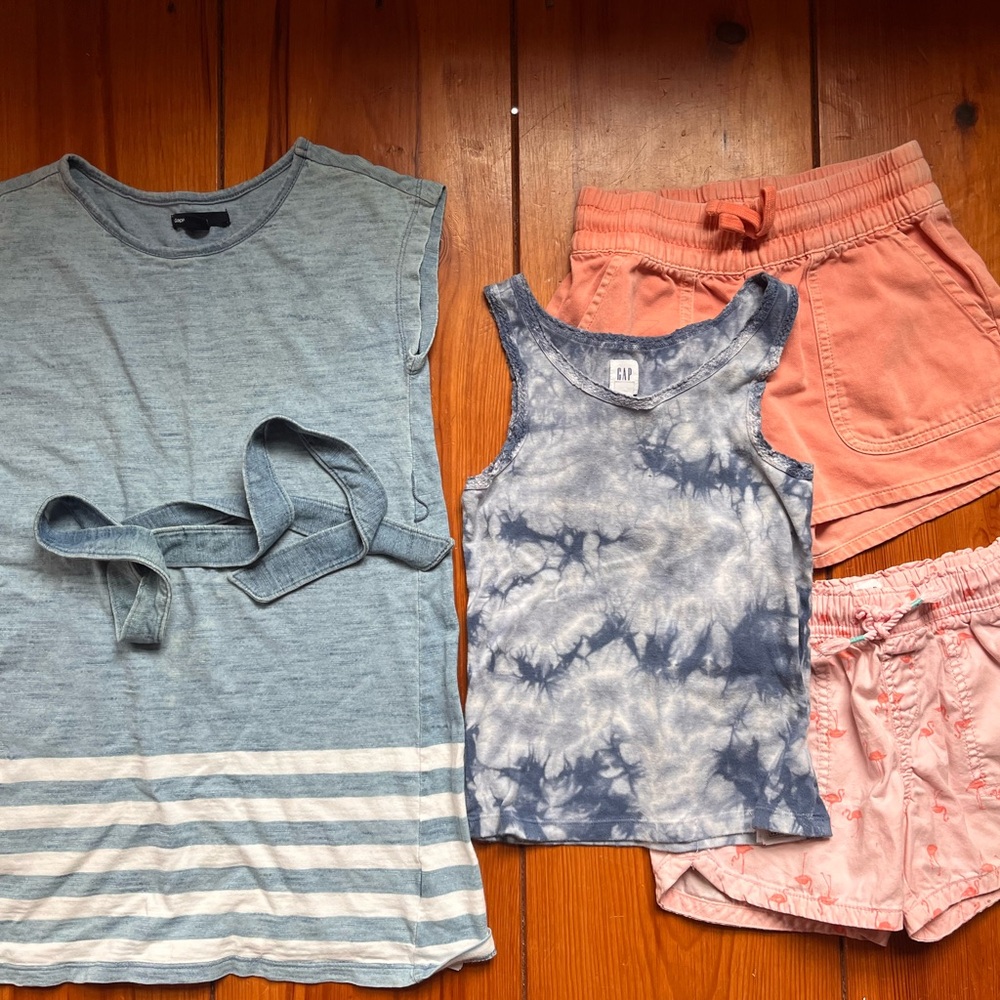 GAP girls size small bundle